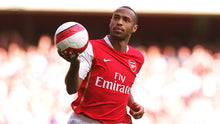 Load image into Gallery viewer, Retro Arsenal 2006/2007 Home
