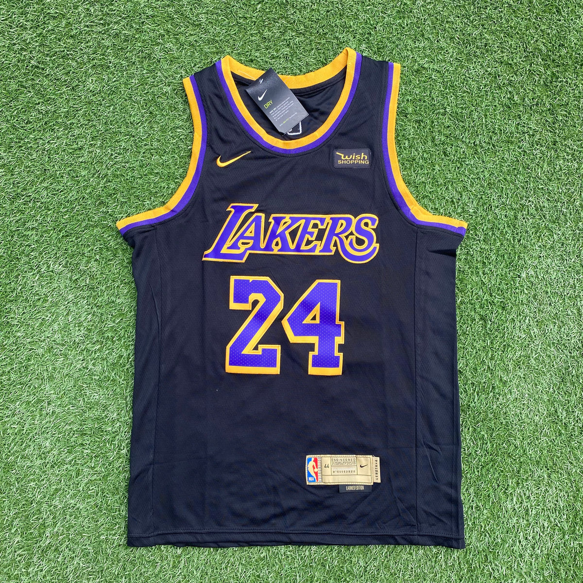 Los Angeles Lakers NBA 'Bryant: 24' Basketball Jersey - Small – The Vintage  Store