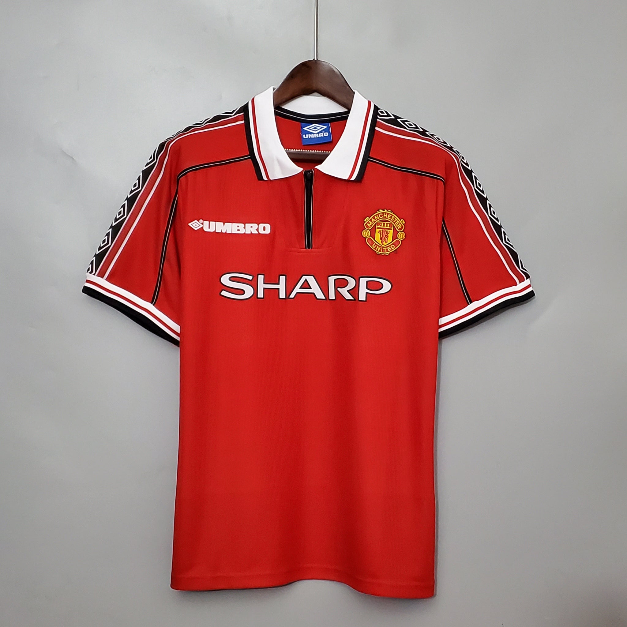Manchester United Retro Shirts - Classic Shirt Find