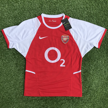 Load image into Gallery viewer, Retro Arsenal 2002/2004 Home

