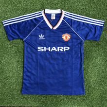 Load image into Gallery viewer, Retro Manchester United 1988 Away
