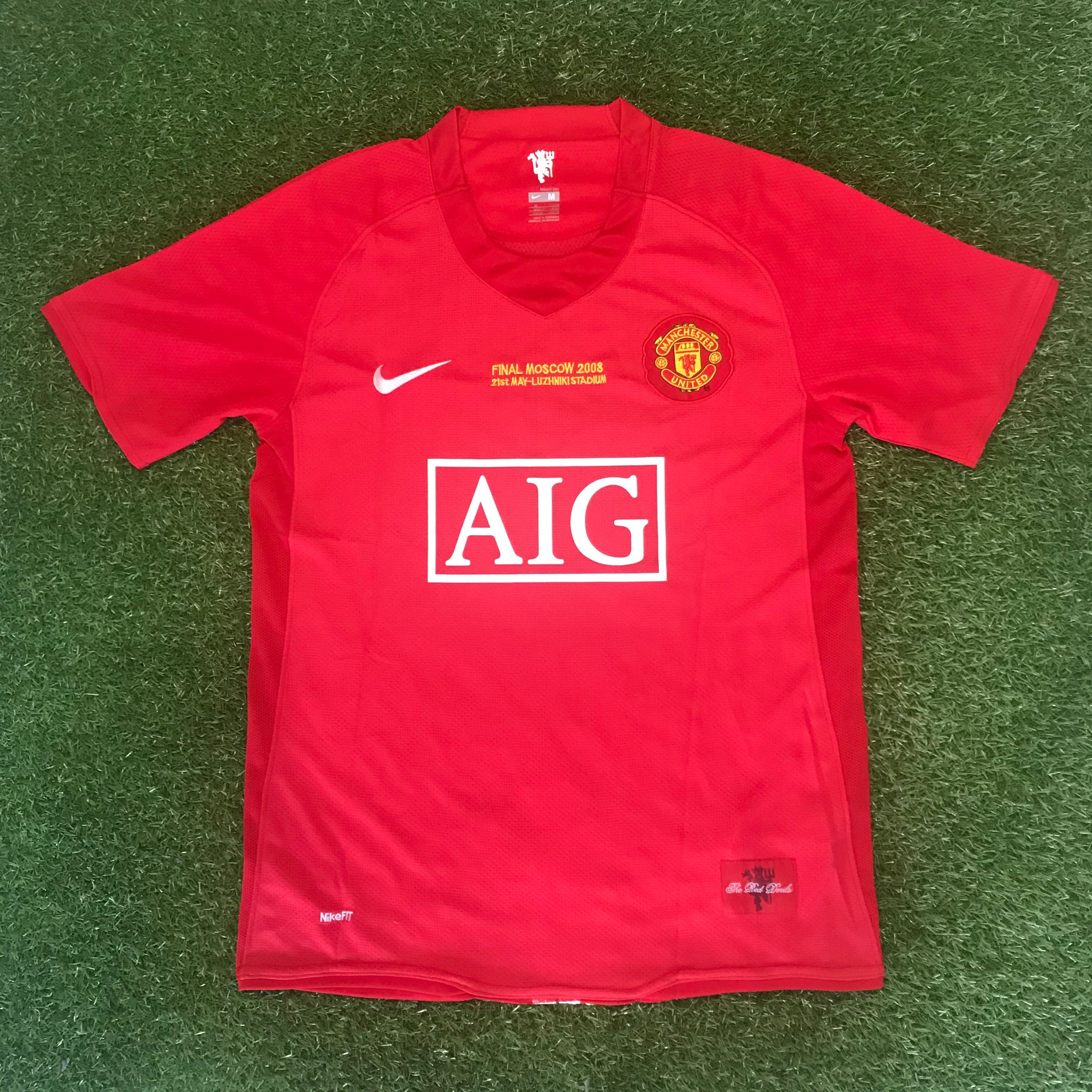 Throwback manchester united vintage jersey