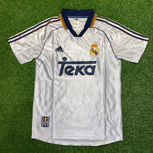 Load image into Gallery viewer, Retro Real Madrid 1999/2000 Home
