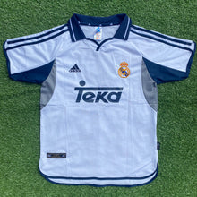 Load image into Gallery viewer, Retro Real Madrid 2000/2001 Home
