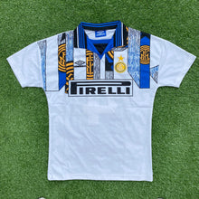 Load image into Gallery viewer, Retro Inter Milan 1995/1996 Away
