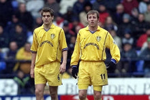Load image into Gallery viewer, Retro Leeds United 1999/2000 Away
