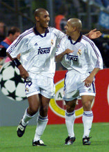 Load image into Gallery viewer, Retro Real Madrid 1999/2000 Home
